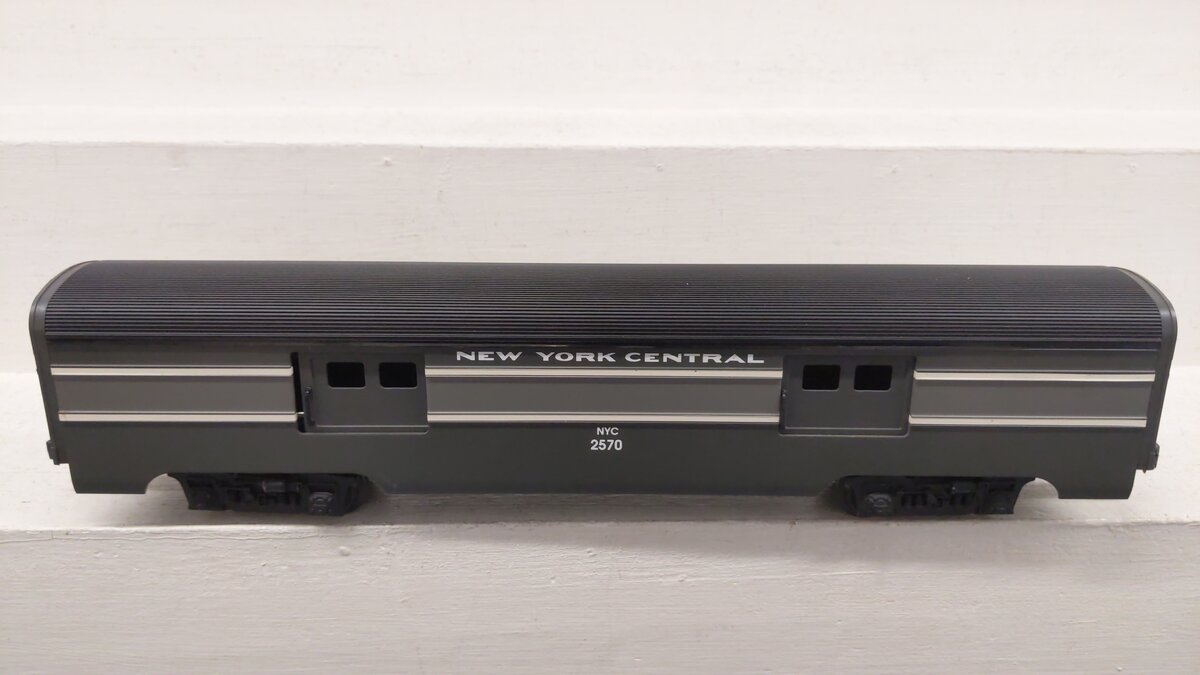 Lionel 6-19172 O Gauge New York Central Aluminum Streamlined Baggage Car #2570 EX