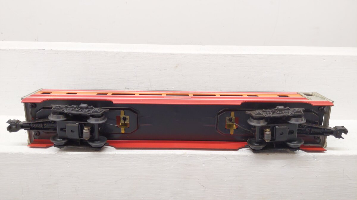Lionel 6-9592 O Gauge Southern Pacific Daylight Aluminum Passenger Car EX/Box