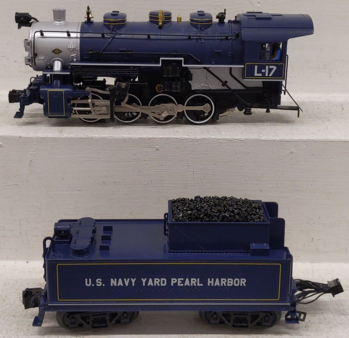 Lionel 2631670 O Muffins Pearl Harbor Legacy 0-8-0 Steam Loco & Tender #L-17 LN/Box