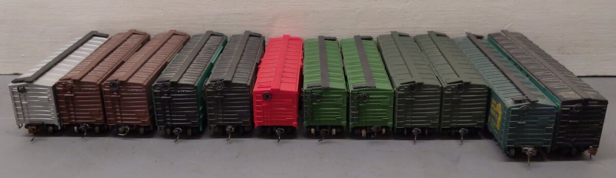 AHM, Con-Cor & Other HO Scale Freight Cars [12] VG