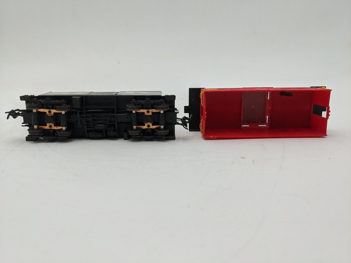 Proto 2000 8235 HO Pittsburgh & West Virginia Steel Center Cupula Caboose #827 EX/Box