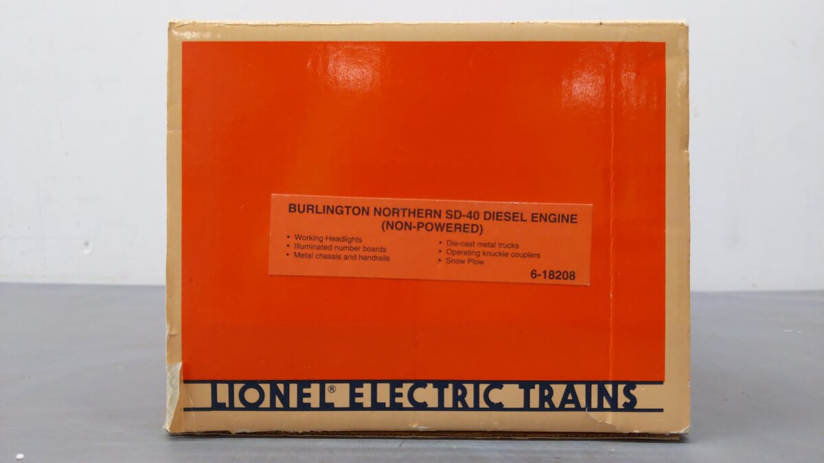 Lionel 6-18208 O Gauge Burlington Northern SD-40 Dummy Diesel Locomotive #8586 VG/Box