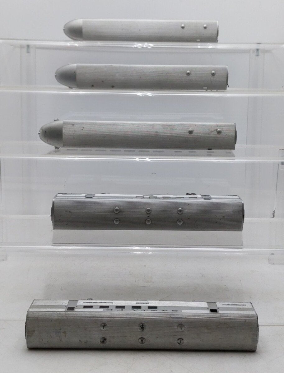 Assorted HO Scale Passenger Cars [5] EX