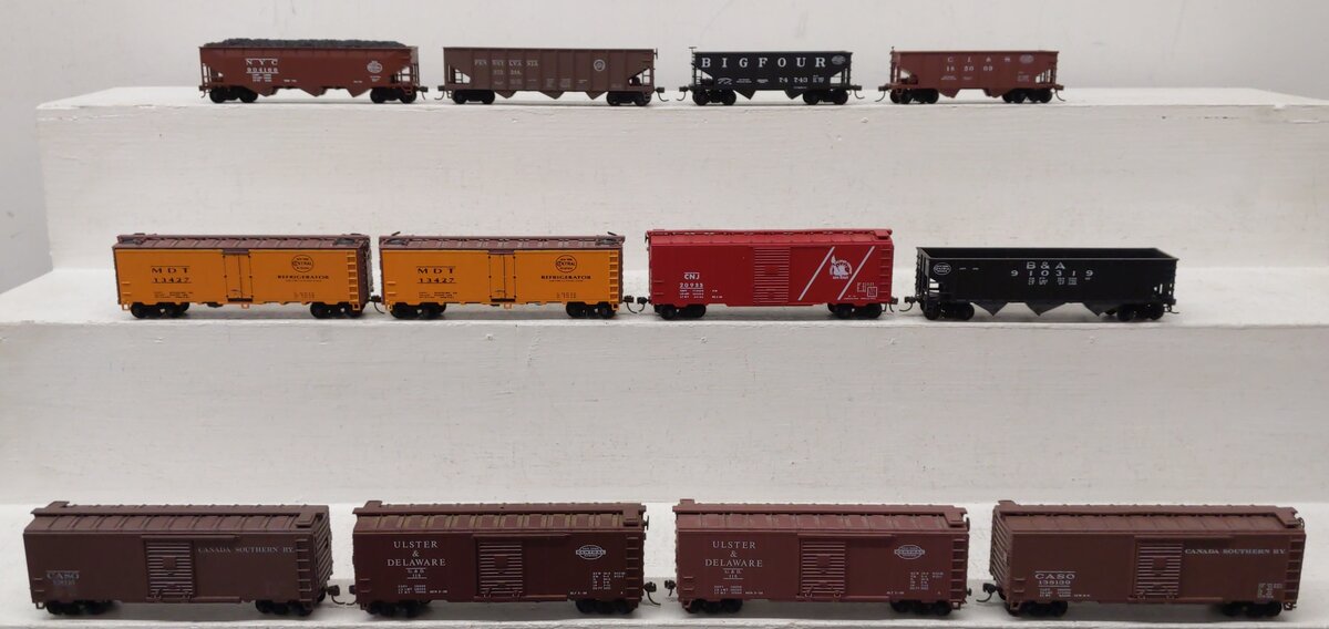 Bowser & Other HO Scale Assorted Freight Cars [12] VG