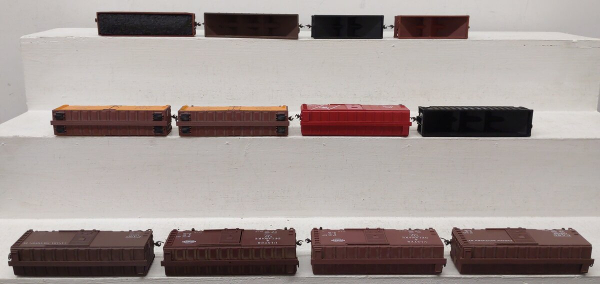 Bowser & Other HO Scale Assorted Freight Cars [12] VG