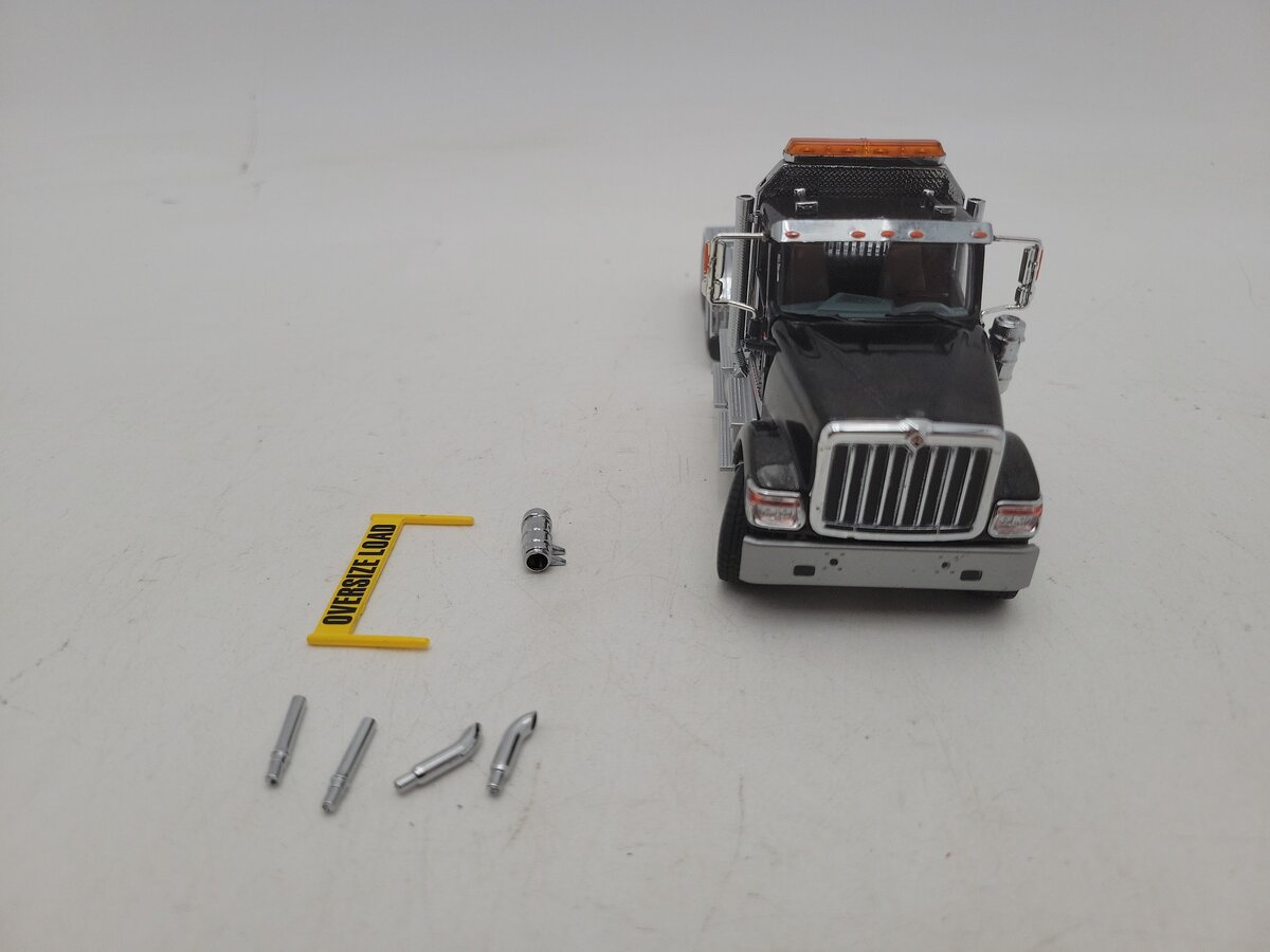 DieCast Masters 71003 1:50 Scale International HX520 Day Cab Tandem Tractor EX/Box