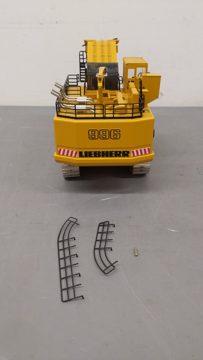 Conrad 2811 1:50 Scale Yellow Diecast Liebherr Hydraulic Excavator R996 Litronic EX/Box