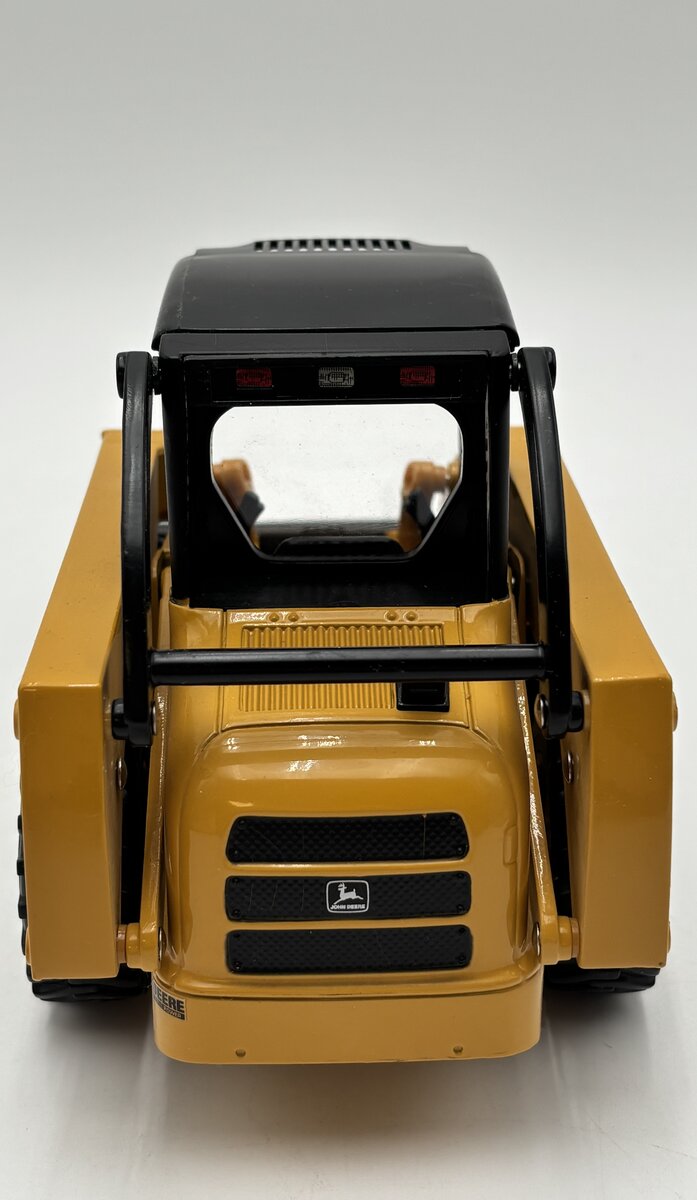 Ertl 15011 1:16 Scale Diecast John Deere 250 Skid Steer EX/Box
