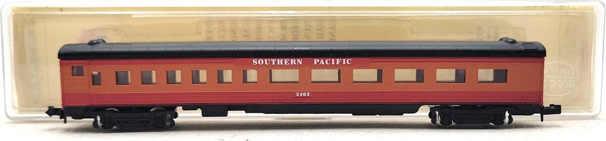 Model Power 3039 N Scale Southern Pacific 75' Streamline Coach Car #2462 LN/Box