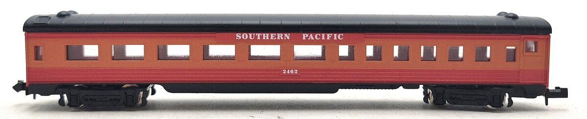 Model Power 3039 N Scale Southern Pacific 75' Streamline Coach Car #2462 LN/Box