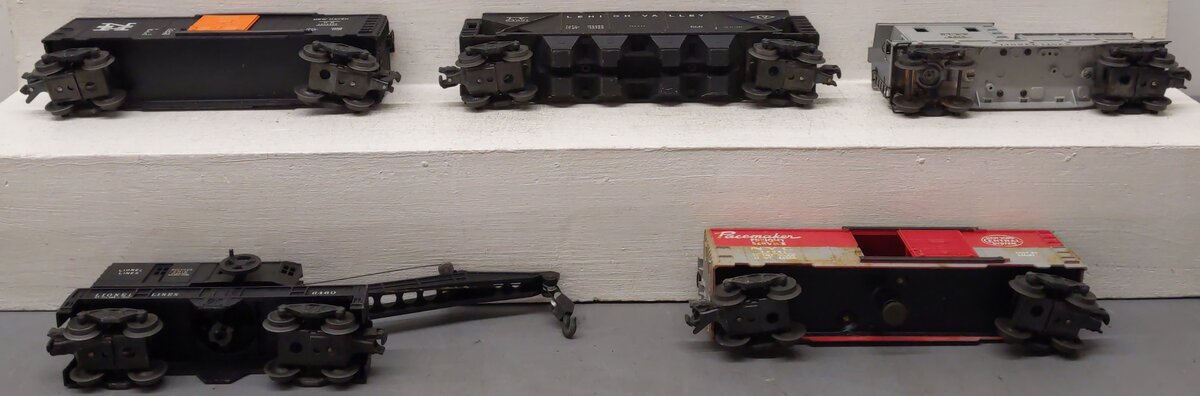 Lionel Vintage O Gauge Freight Cars: 6436-1, 6419, 6460, 6464-425, 3494 [5] VG