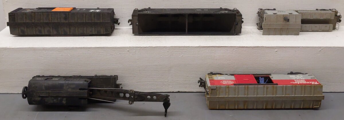Lionel Vintage O Gauge Freight Cars: 6436-1, 6419, 6460, 6464-425, 3494 [5] VG
