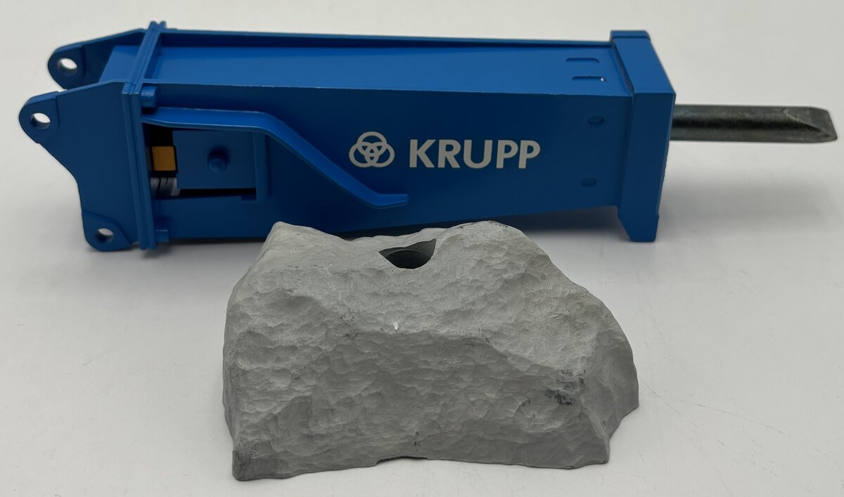 NZG 325 1:50 Krupp Hydraulic Demolition Breaker Hammer Chisel Attachment LN/Box