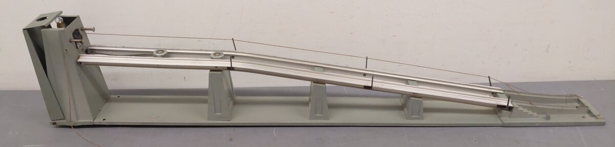 Lionel 456 Vintage O Operating Coal Ramp/Box