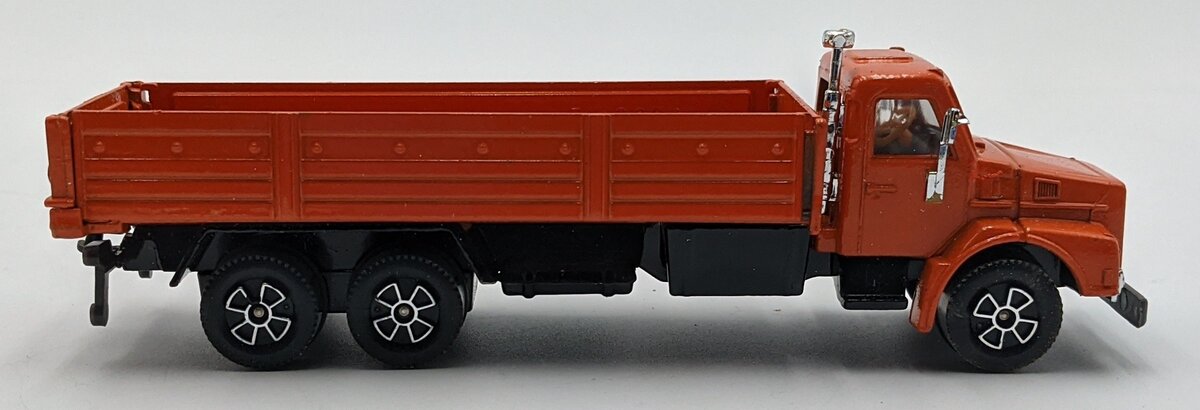 Playart 7935 1:64 Fast Wheel Volvo Freight Truck Orange VG/Box