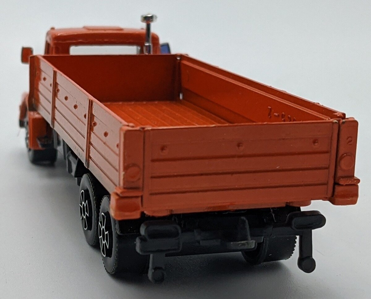 Playart 7935 1:64 Fast Wheel Volvo Freight Truck Orange VG/Box