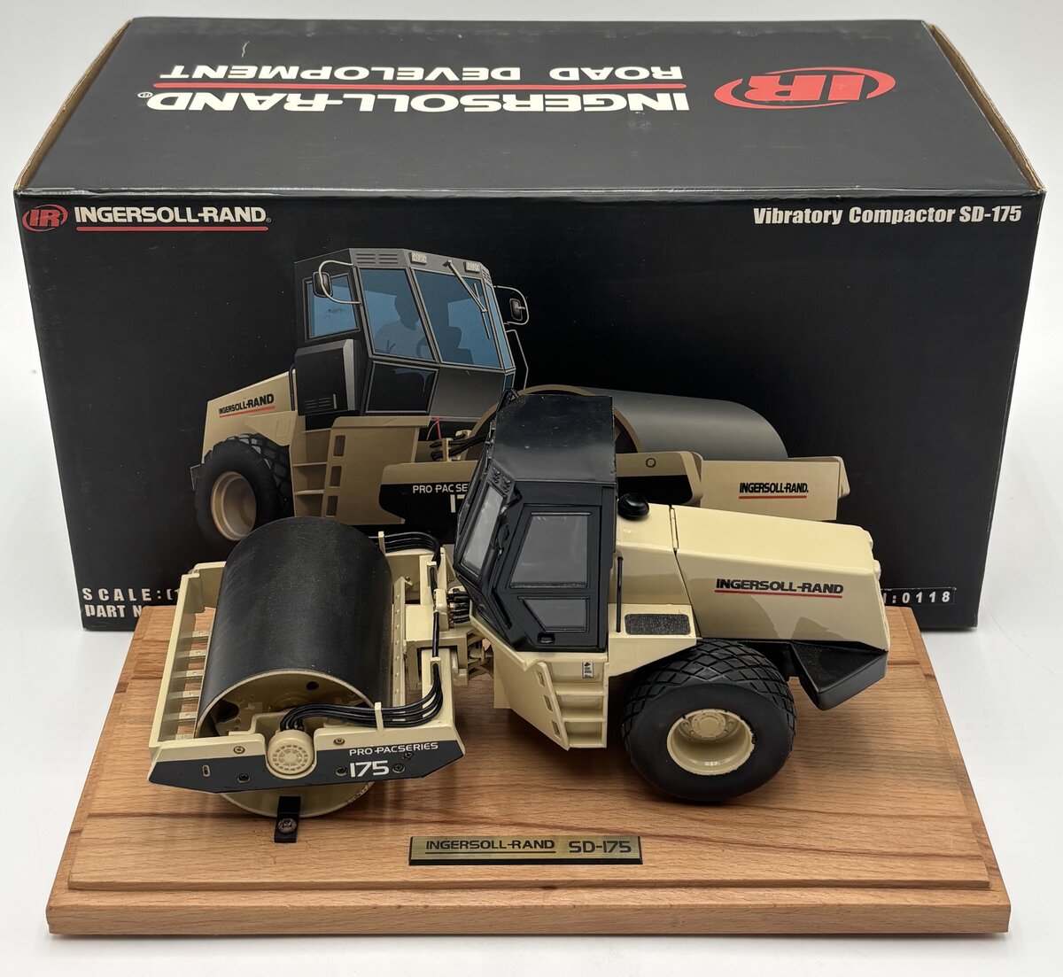 Ingersoll-Rand 59260521 1:30 Vibratory Compactor SD-175 EX/Box