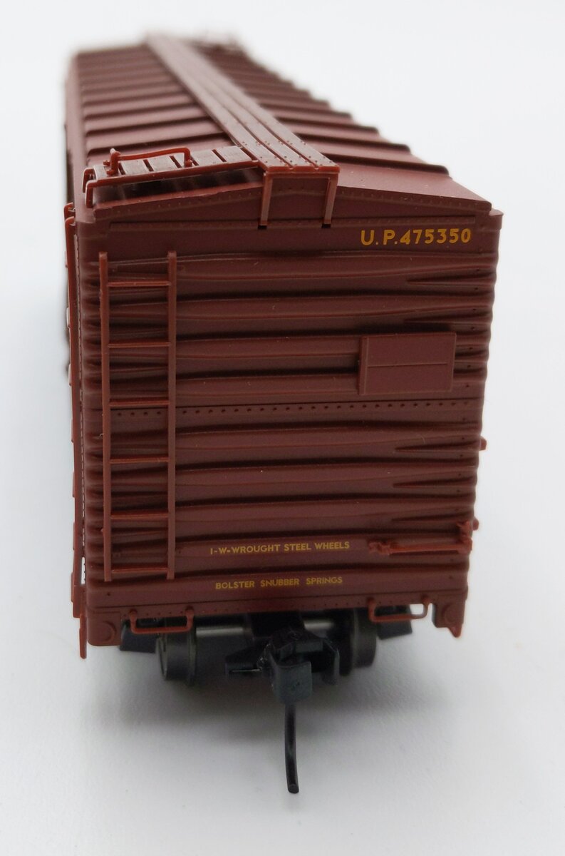 Trix 24902-14 HO Scale Union Pacific Double Door Automobile Boxcar #475350 LN/Box