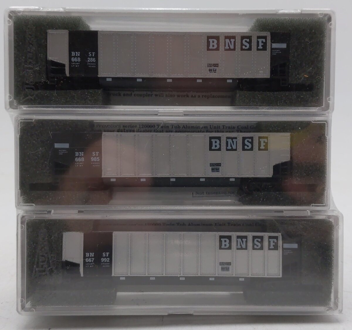 Deluxe Innovations 12090 N Scale BNSF Twin Tub Coal Gondola (Set of 6) MT/Box