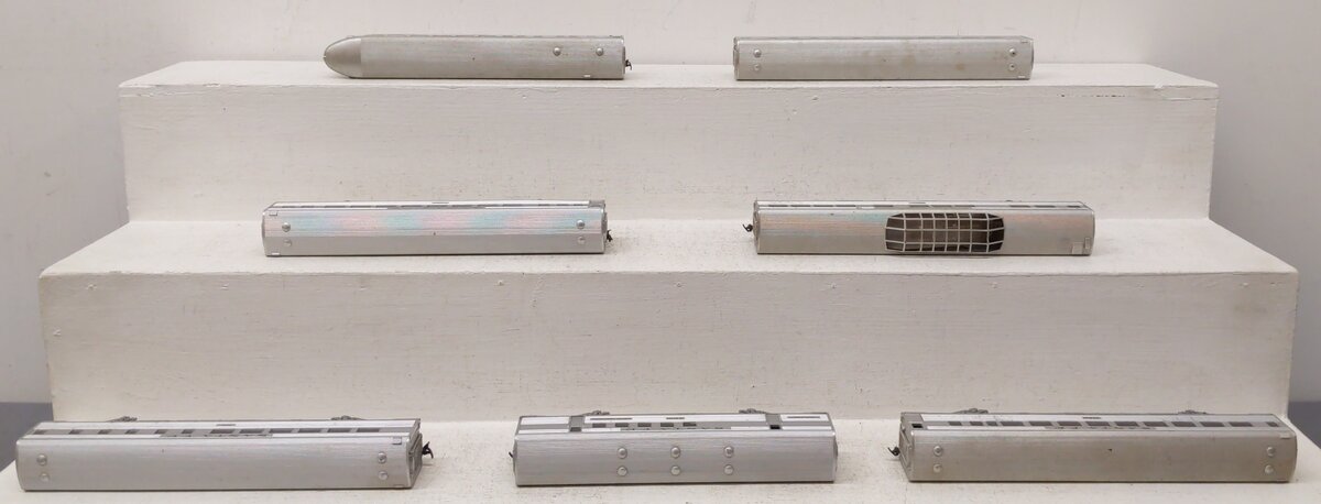 Assorted HO Scale Passenger Cars [7] EX