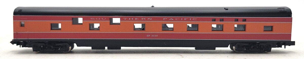 Con-Cor 0001-04011F N Scale Southern Pacific Daylight 85' Pullman Passenger Car EX/Box