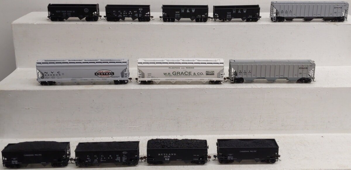 Athearn & Others HO Scale Assorted Freight Cars; 79367, 34806 x 2, 233507, [12] VG