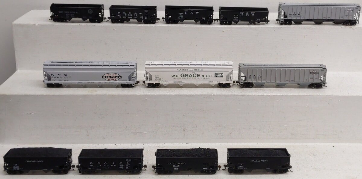 Athearn & Others HO Scale Assorted Freight Cars; 79367, 34806 x 2, 233507, [12] VG