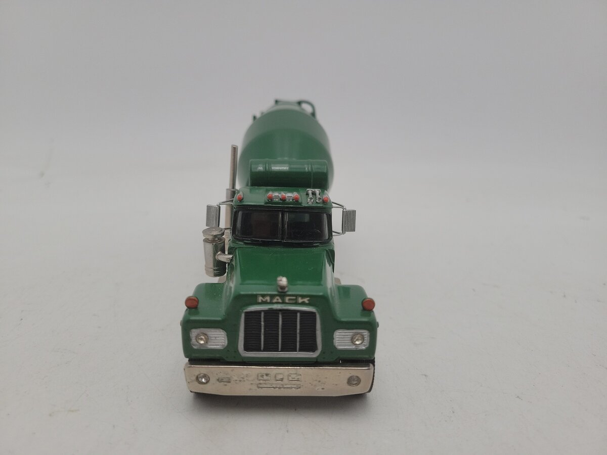 Acme 0156 Deep Green Cement Mixer Mack Truck Die Cast Model EX