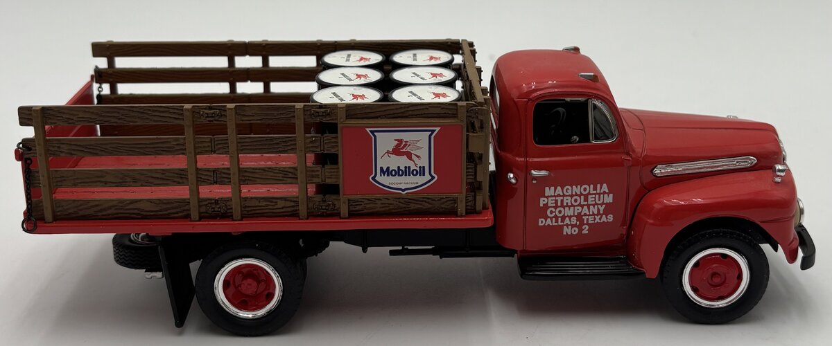 First Gear 18-1056 1:34 Scale Diecast 1951 Ford F-6 Full Rack Stake Truck EX/Box