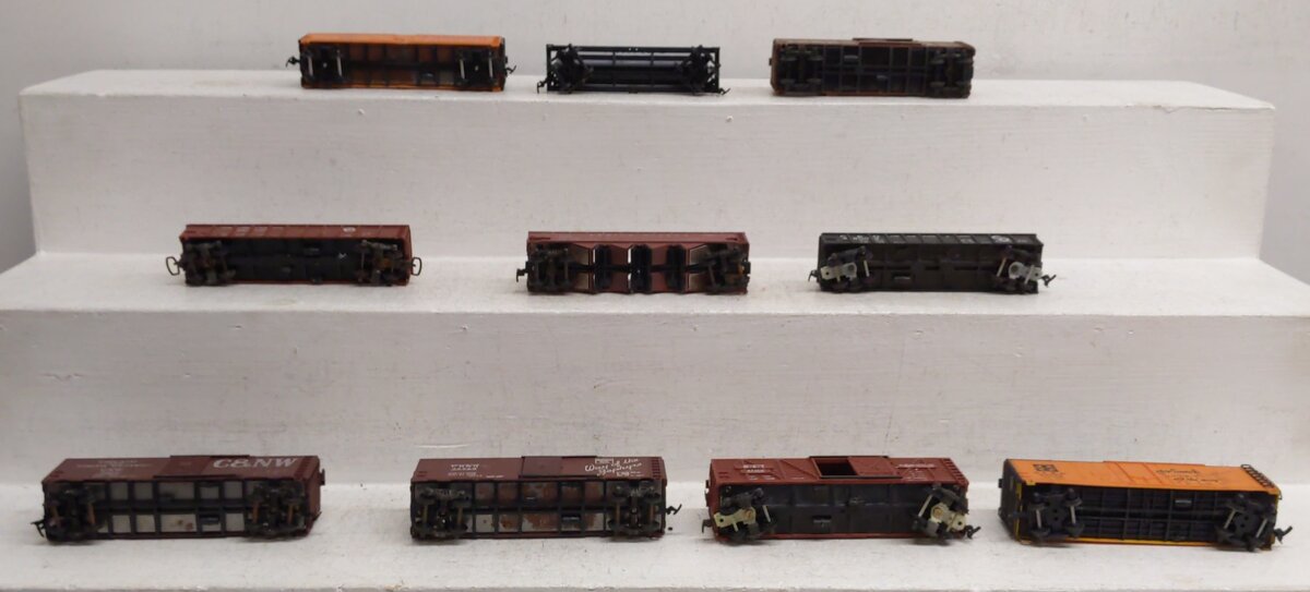 Assorted HO Scale Freight Cars [10] EX