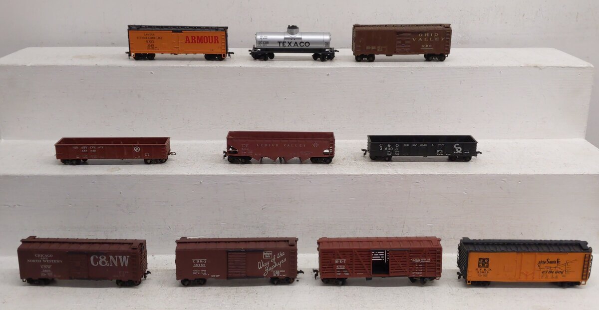 Assorted HO Scale Freight Cars [10] EX