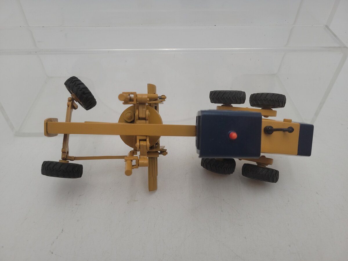 Komatsu M9 1:50 Scale GD253A Minimac Yellow Dresser Motor Grader Diecast Model VG/Box