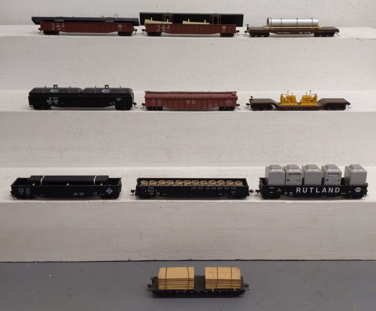 Roco, Varney & Other HO Scale Freight Cars [10] EX