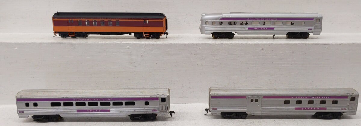 Assorted HO Scale Passenger Cars [4] EX