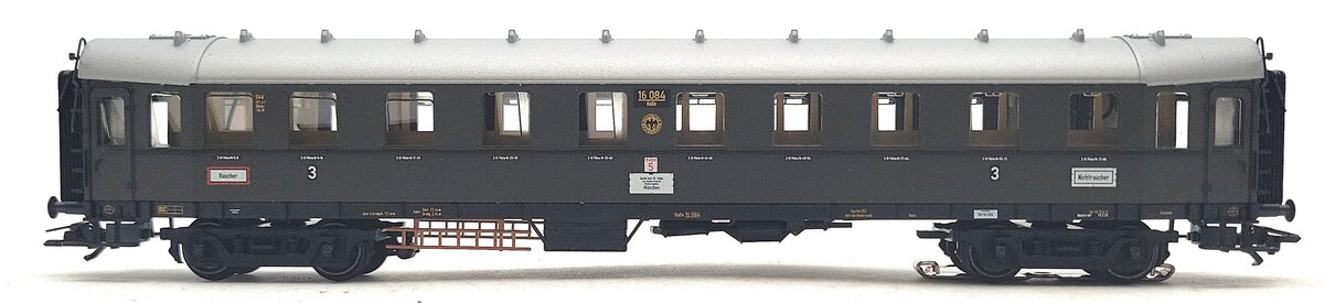 Marklin 42253 German Imperial Railway 3rd Class Pass Car