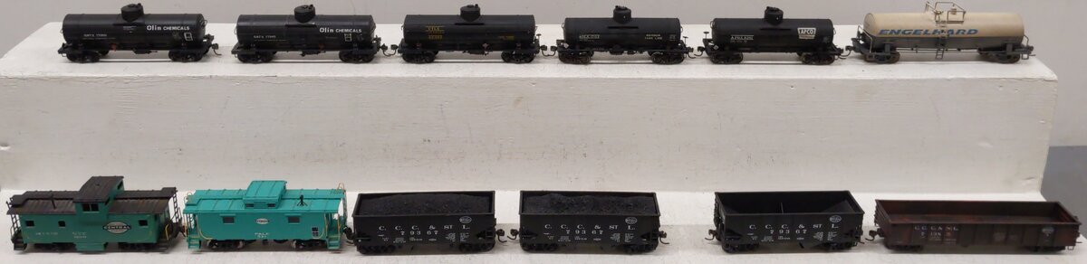 Atlas & Others HO Scale Assorted Freight Cars; 79367 x3, 71385, 17260, [12] VG