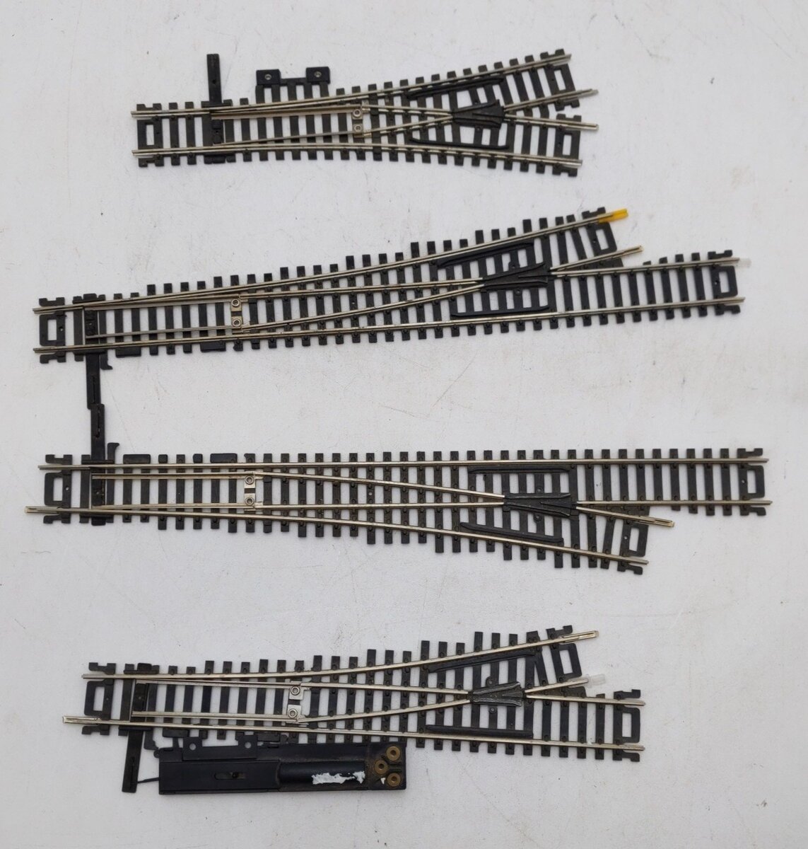 Atlas HO Scale Assorted Switches [4] EX