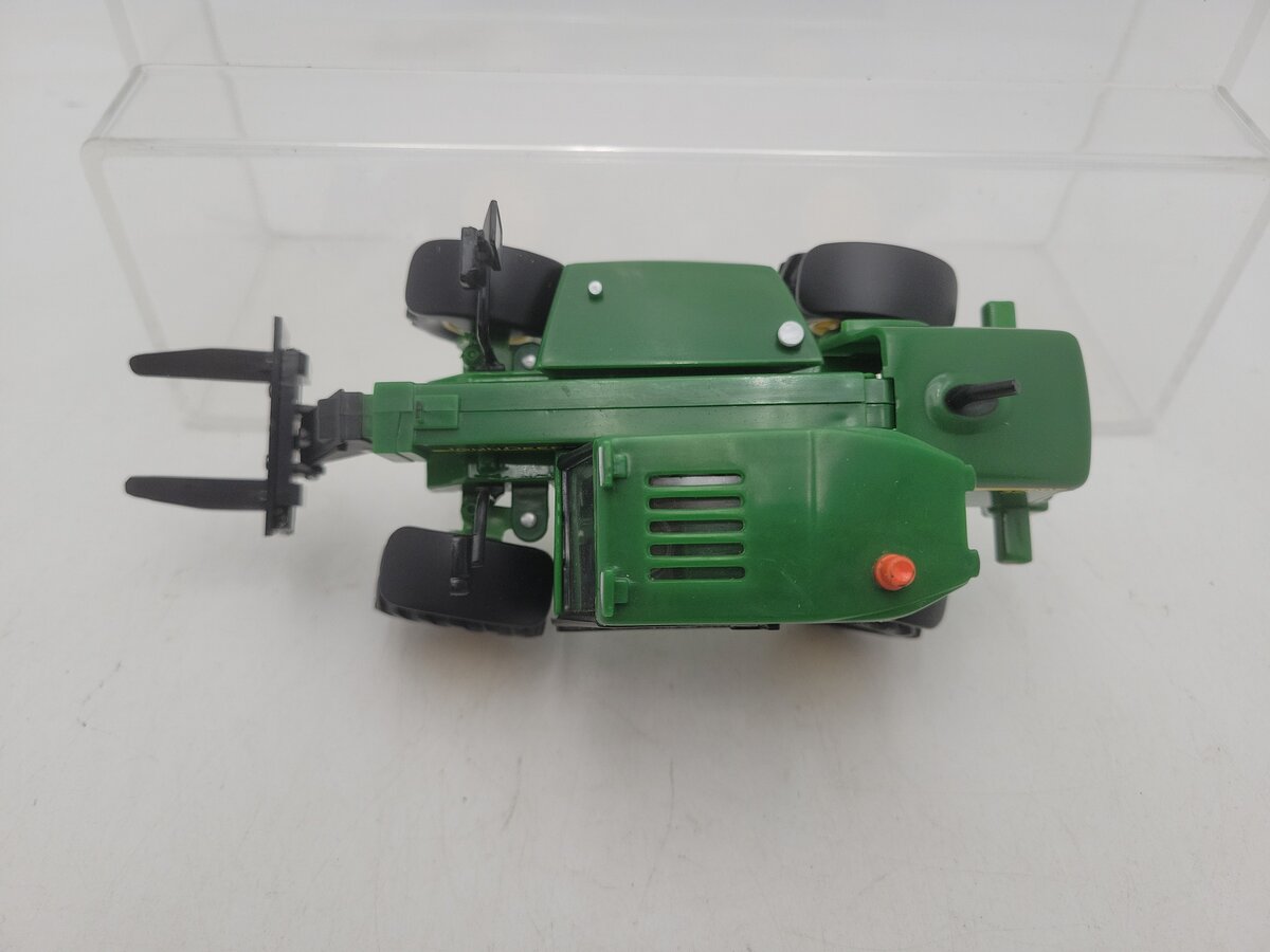 Ertl 40062 1:32 Scale Britains John Deere 3200 Telehandler With Forklift Tines EX/Box
