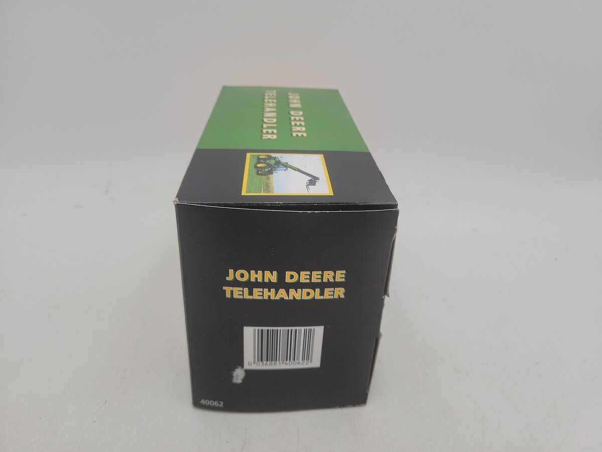 Ertl 40062 1:32 Scale Britains John Deere 3200 Telehandler With Forklift Tines EX/Box