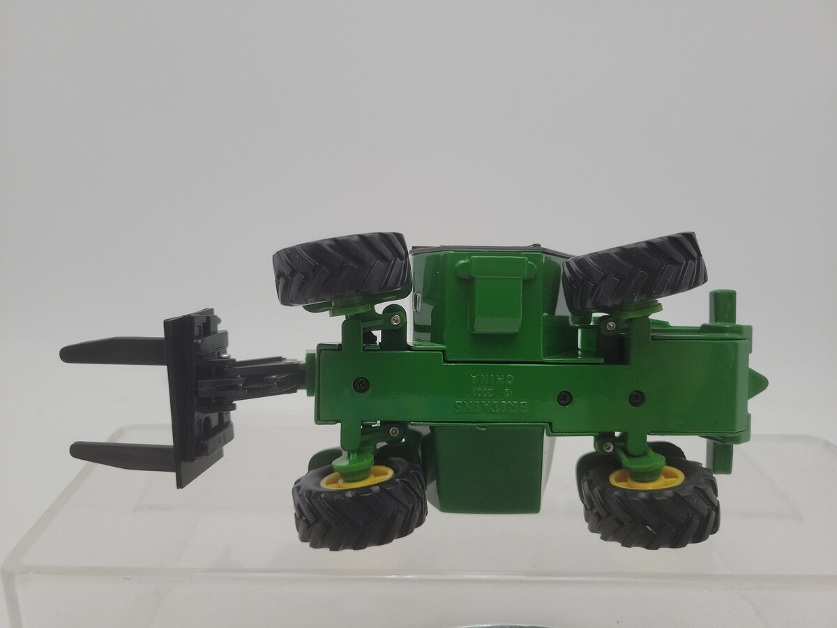 Ertl 40062 1:32 Scale Britains John Deere 3200 Telehandler With Forklift Tines EX/Box