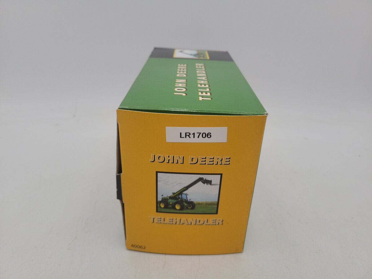 Ertl 40062 1:32 Scale Britains John Deere 3200 Telehandler With Forklift Tines EX/Box
