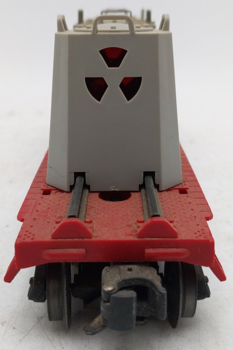 Lionel 6805 Vintage O Radioactive Atomic Disposal Flatcar