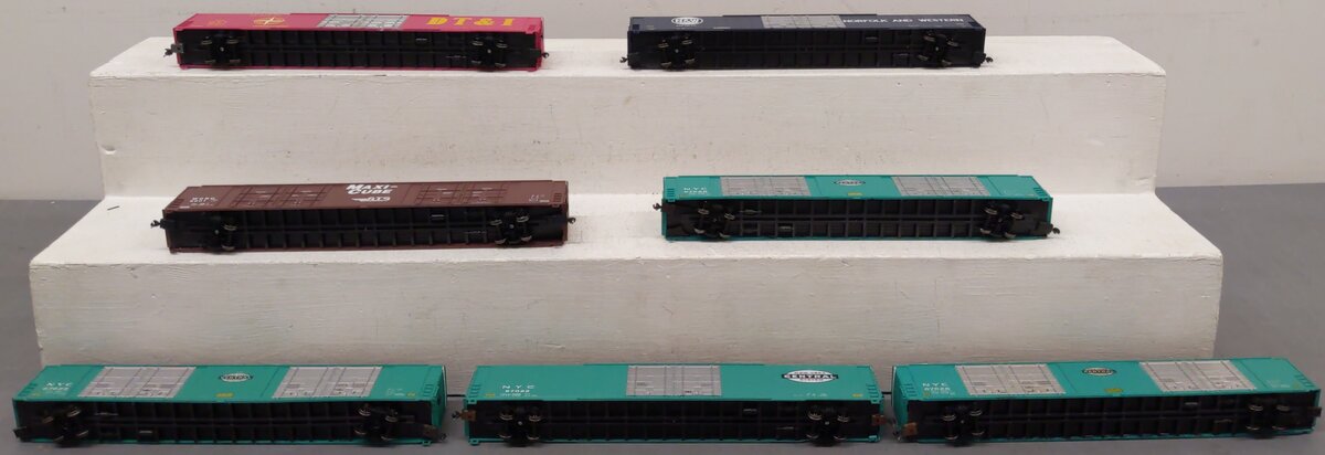 Athearn HO Scale Assorted Freight Cars; 67022, 67628 x3, 355372, 26851, 8601 [7] VG