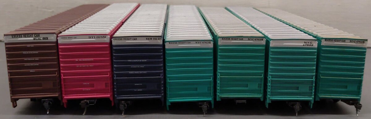 Athearn HO Scale Assorted Freight Cars; 67022, 67628 x3, 355372, 26851, 8601 [7] VG