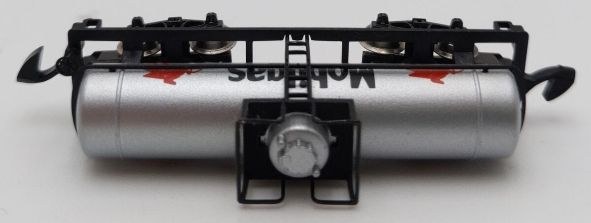 Marklin 8684 Z Scale Socony Mobil Oil Mobilgas Company Tank Car #78901 LN/Box