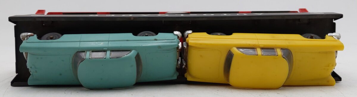 Lionel 6414 Vintage O Gauge Postwar Evans Autoloader with 4 Automobiles VG