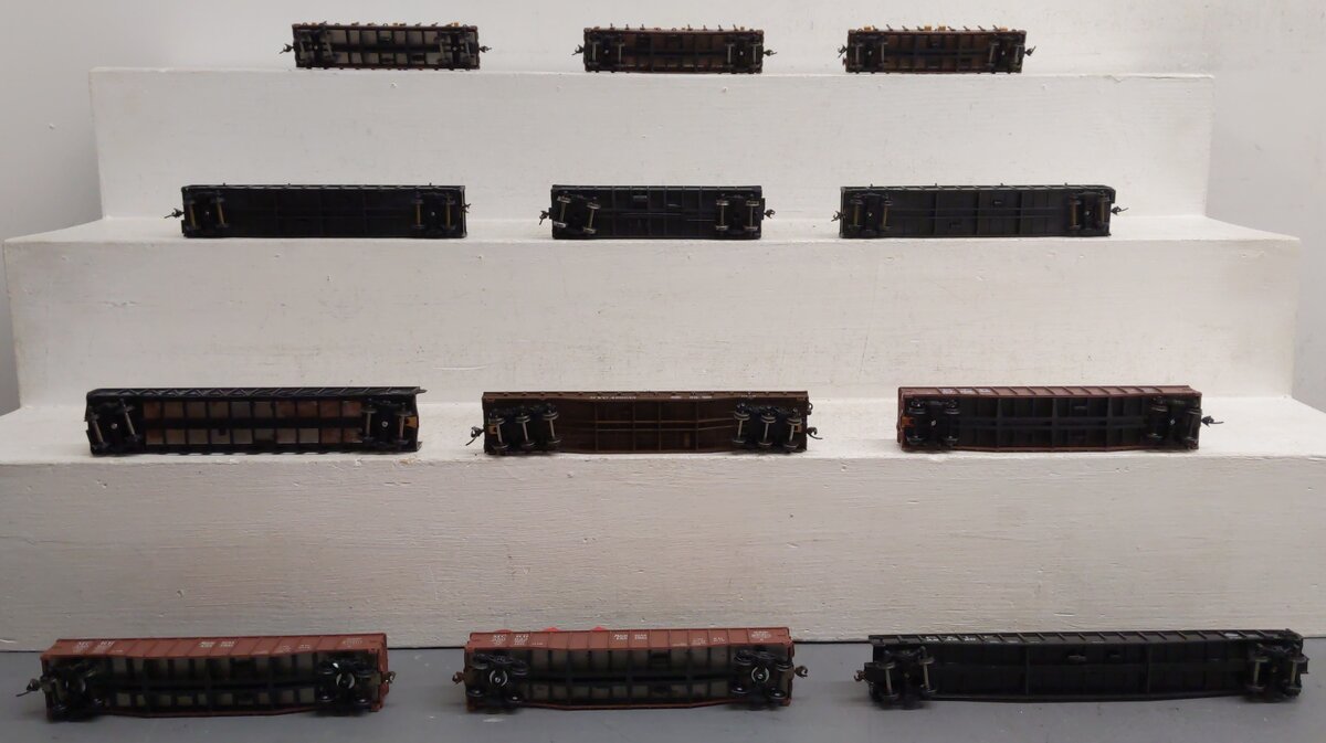 Plastic HO Scale Freight Cars [12] VG