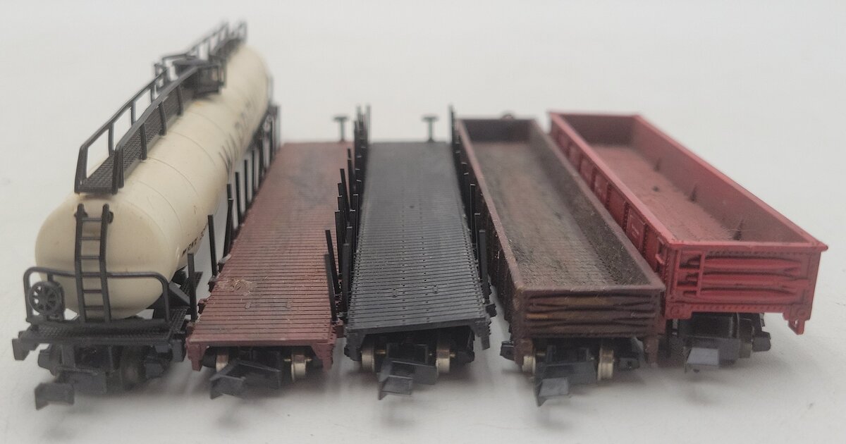 Con-Cor & Atlas N Scale Assorted Freight Cars - CUSTOM/Box