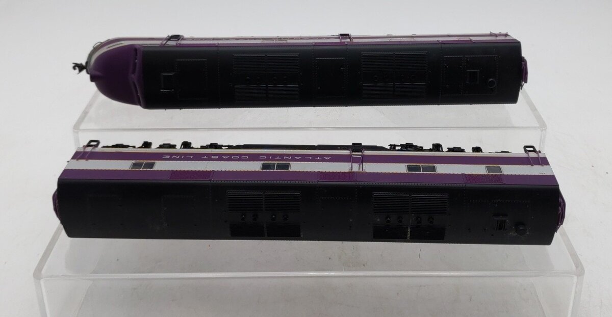 Life Like HO Scale Atlantic Coast Line Diesel Locomotive AB Set #504 EX