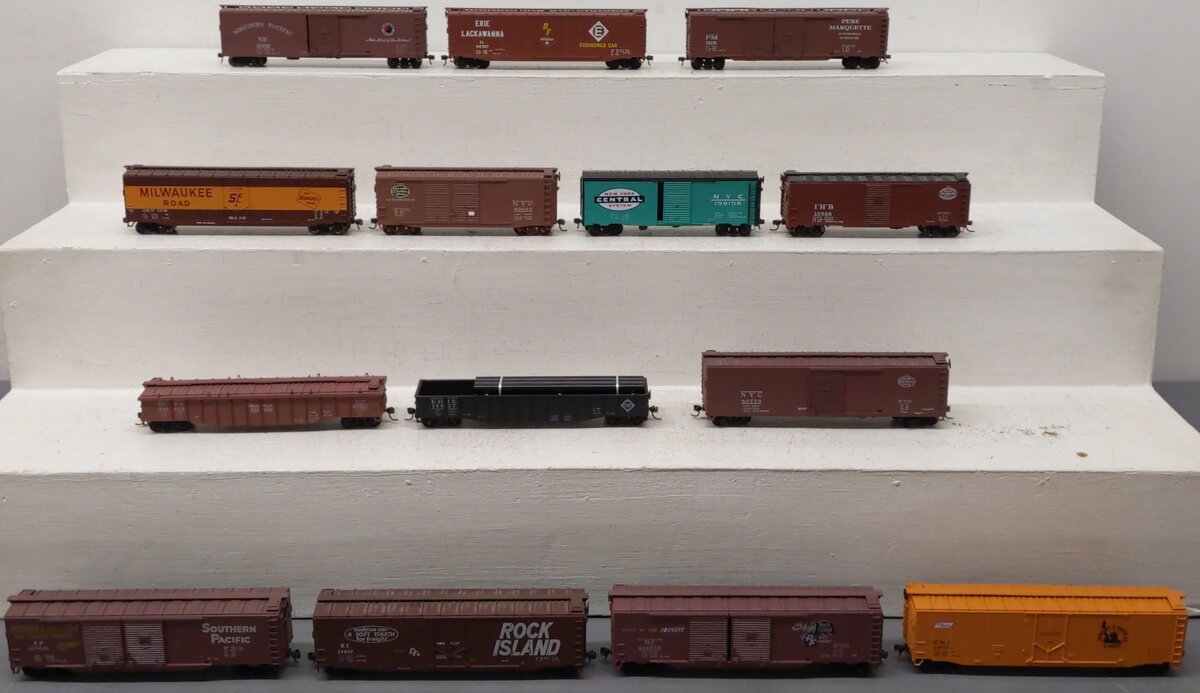 Athearn & Others HO Scale Assorted Freight Cars; 53032, 262953, 41010, [14] VG